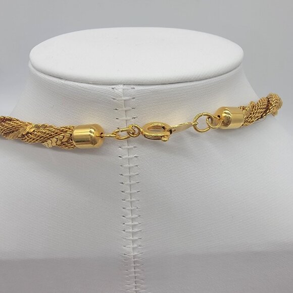 Vintage‎ Twist Necklace Yellow Gold Tone 22 in. - Picture 3 of 4